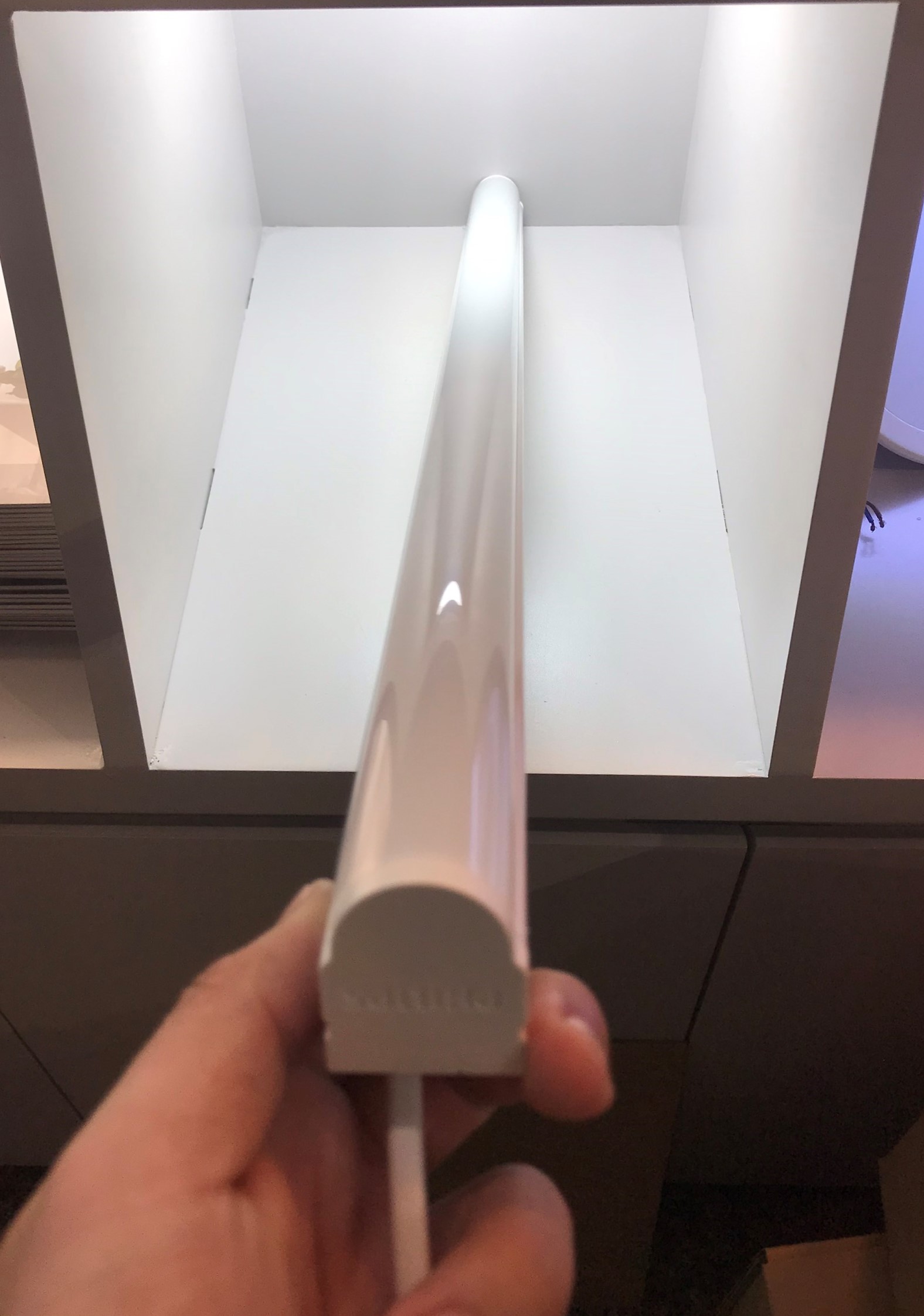 [HCM]Bộ máng đèn PHILIPS 0m6 LED T8 BN012C 10W - ( tiết kiệm hơn  sáng lâu hơn )
