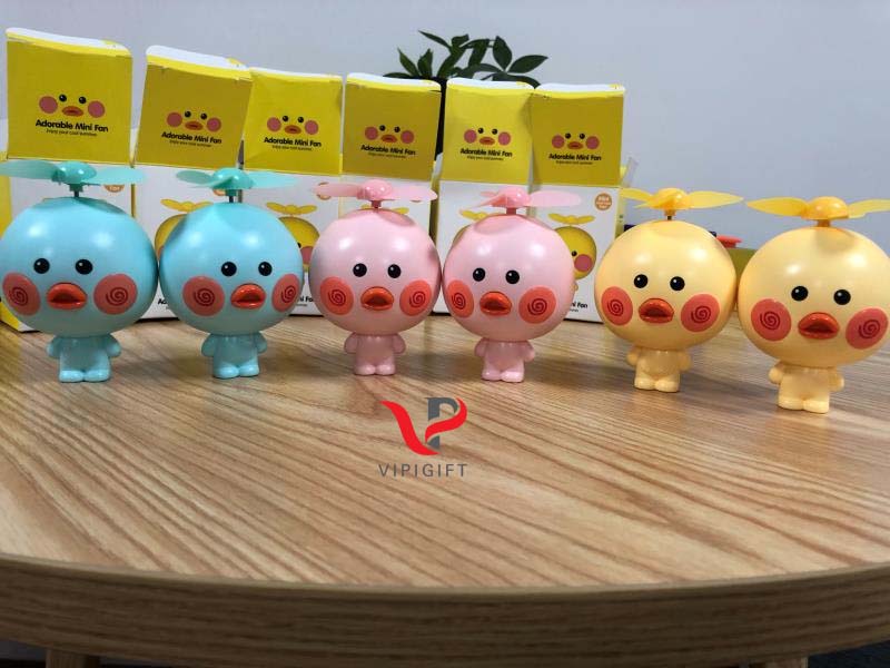 [HCM]QUẠT CẦM TAY MINI VỊT CON DỄ THƯƠNG- VIPIGIFT