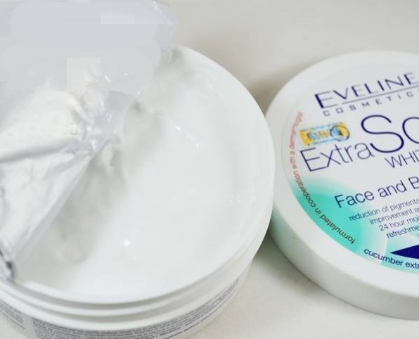 Kem trắng da Eveline Extra - Body Eveline