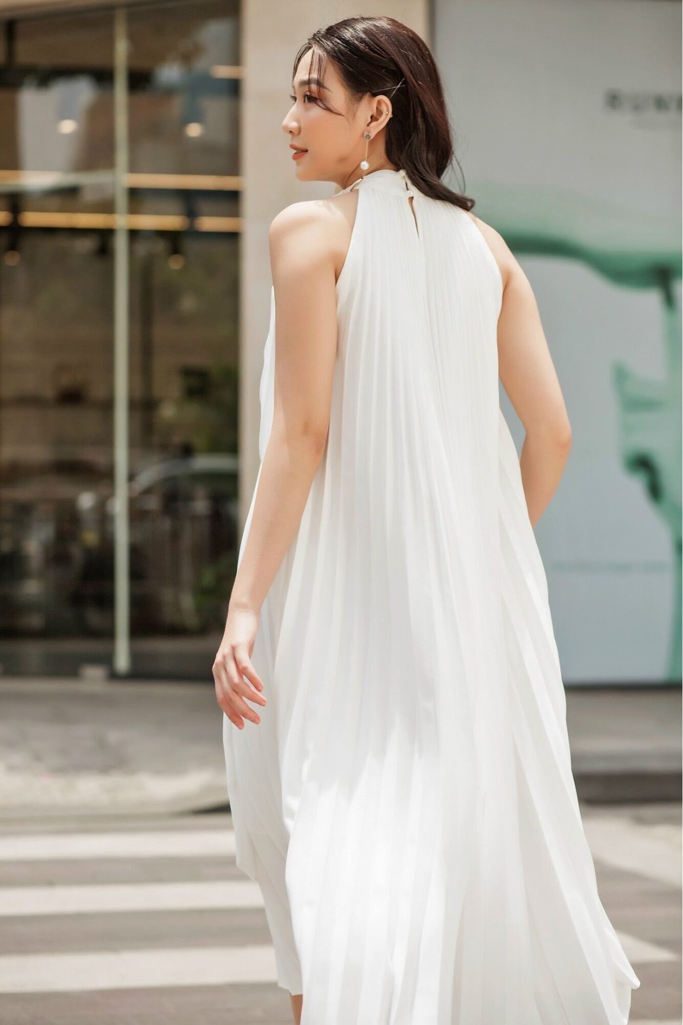 Clothesrack - Vacation Dress - đầm cổ yếm dập ly