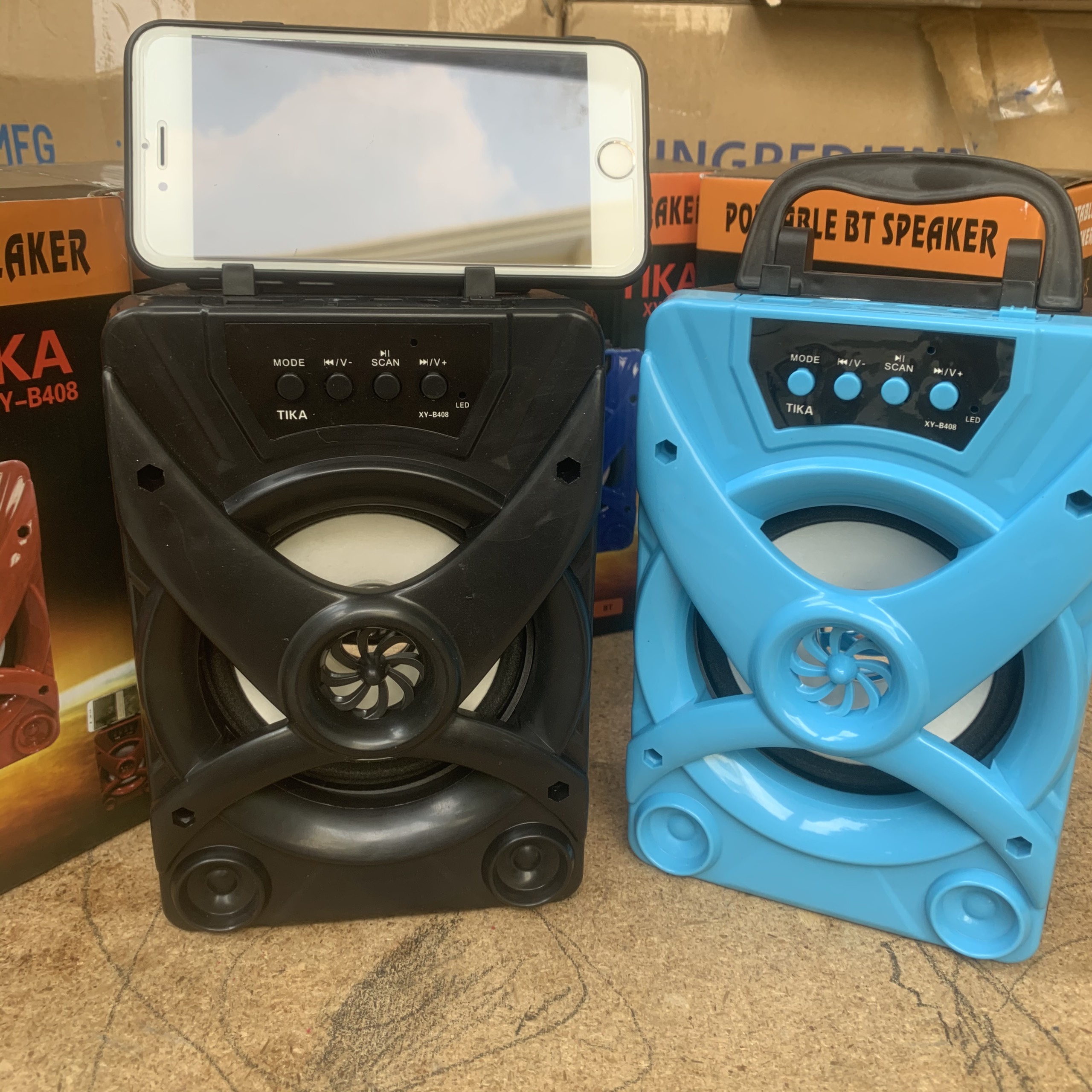 Loa bluetooth xách tay hs16 có led