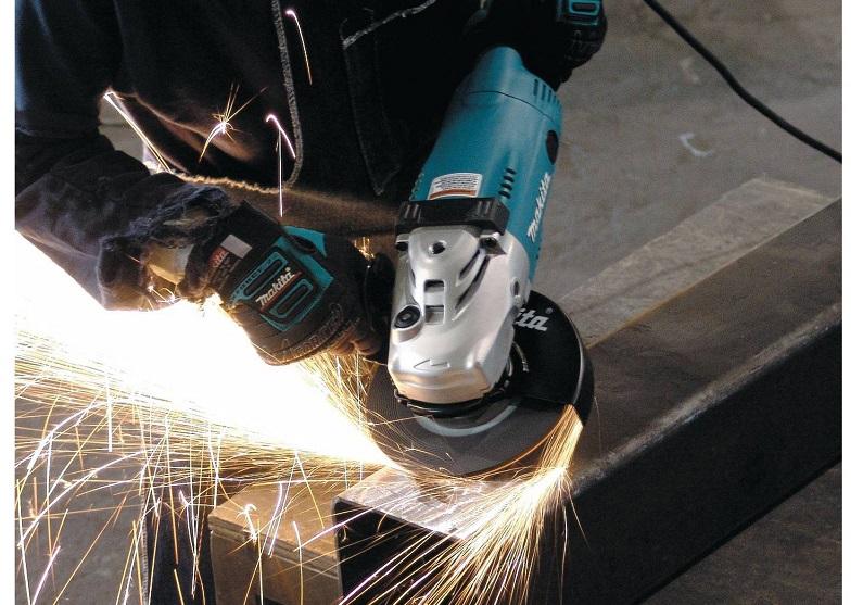 [HCM]Máy Mài Góc Makita GA7030(180MM-2400W)