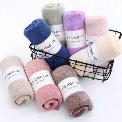 Khăn mặt lông cừu xuất Hàn nhiều màu sắc kích thước 30x50cm