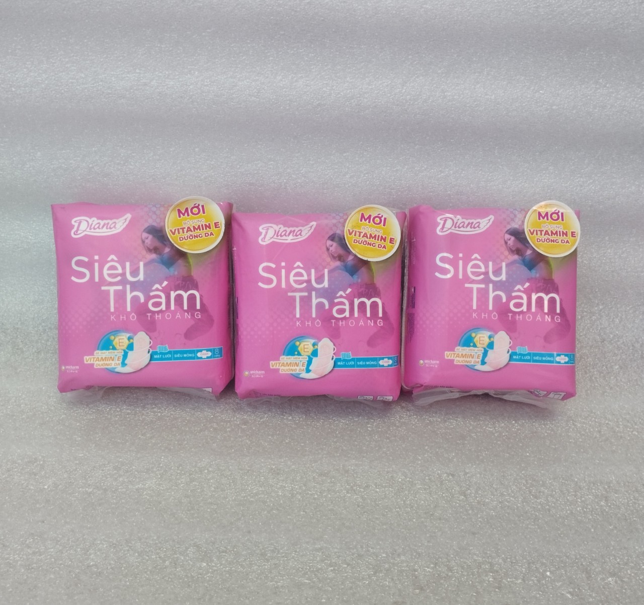 Combo 3 gói băng vệ sinh Diana siêu thấm siêu mỏng cánh 8M