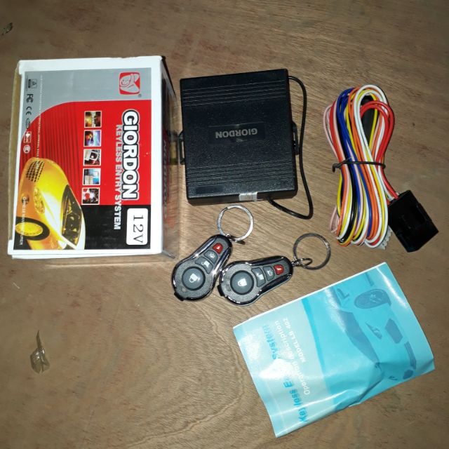 Sản phẩm gia đình làm: Khiển cửa 12v 24v mã chìa auto, phụ kiện thay thế, đồ bền cao, cam kết như hình, uy tín niềm tin của khách hàng mới là quan trọng ( hàng đúng trên hình)