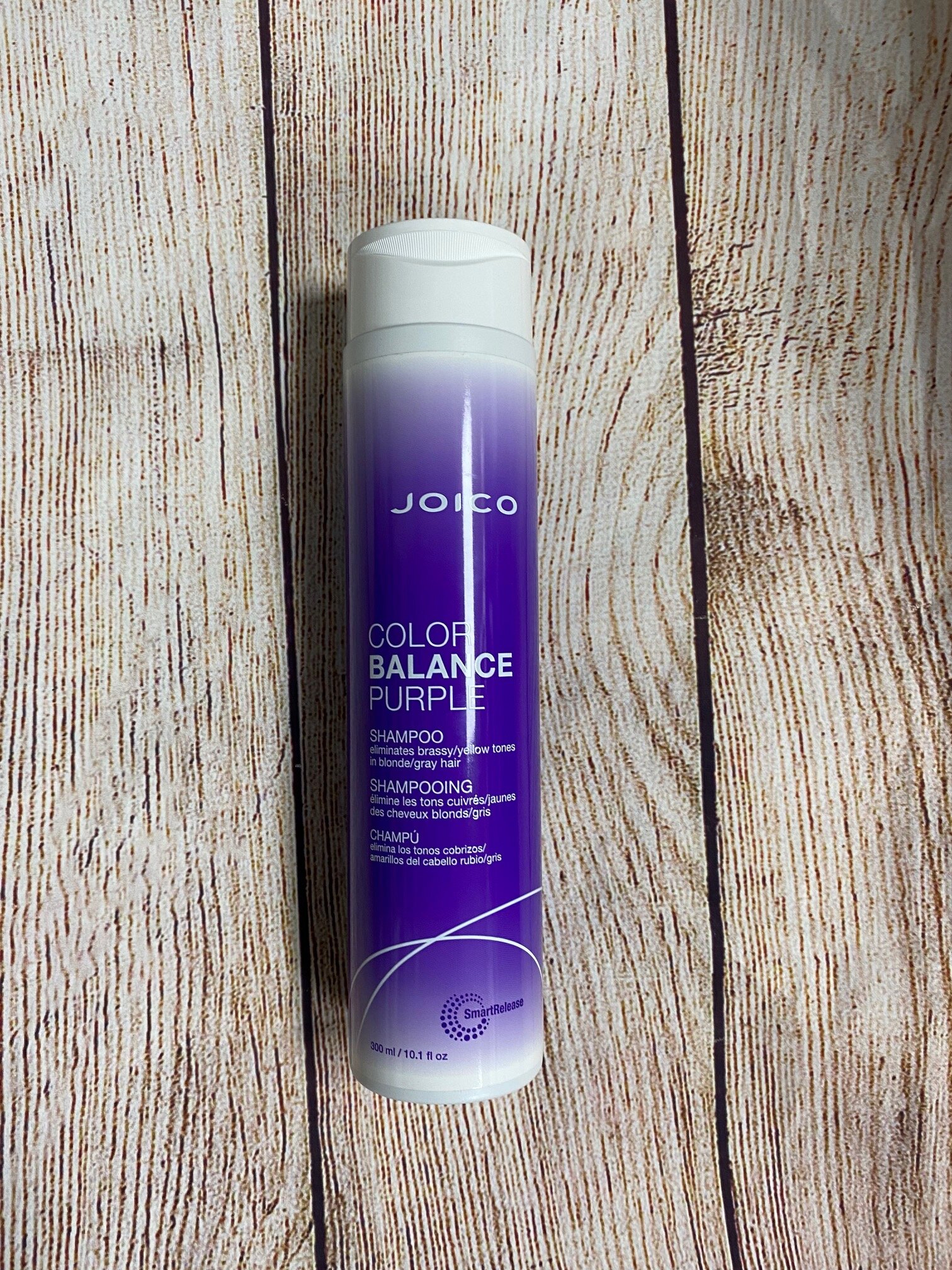 Dầu gội cân bổ sung sắc tố tím và khử ánh vàng cho tóc nhuộm Tone lạnh Joico Balance Purple Shampoo 300ml ( New 2022 )