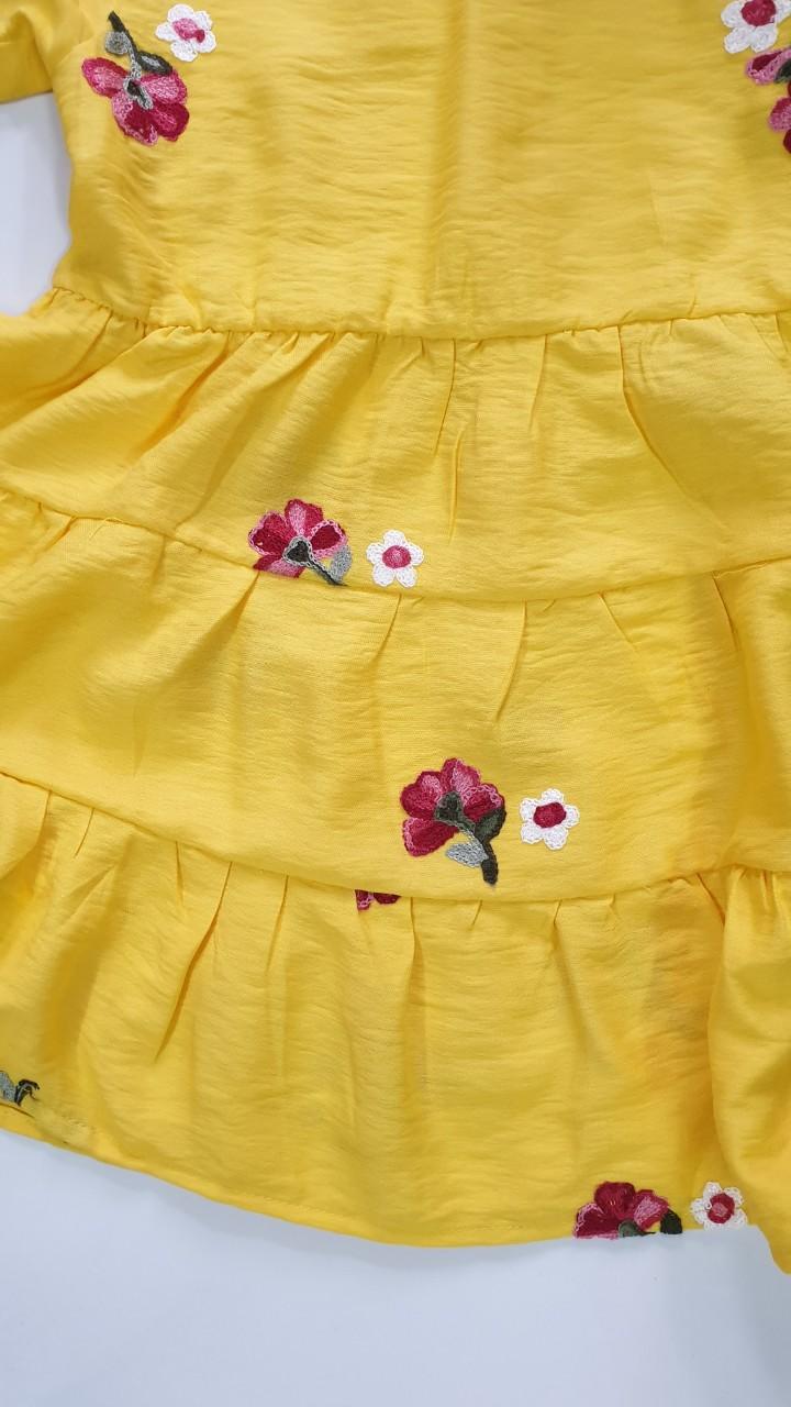 Đầm trễ vai cho bé gái