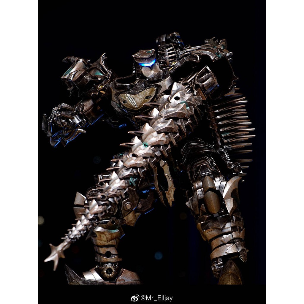 Mô hình robot transformers AM01- LS11 Scorn (biến hình sang khủng long)