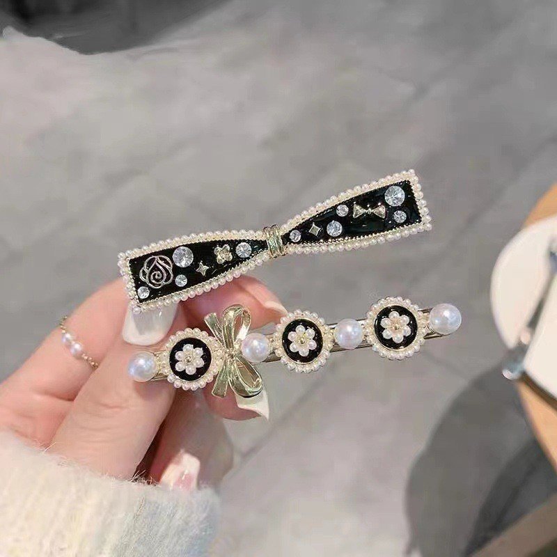 Kẹp tóc mái cổ điển, phong cách Retro Hàn Quốc