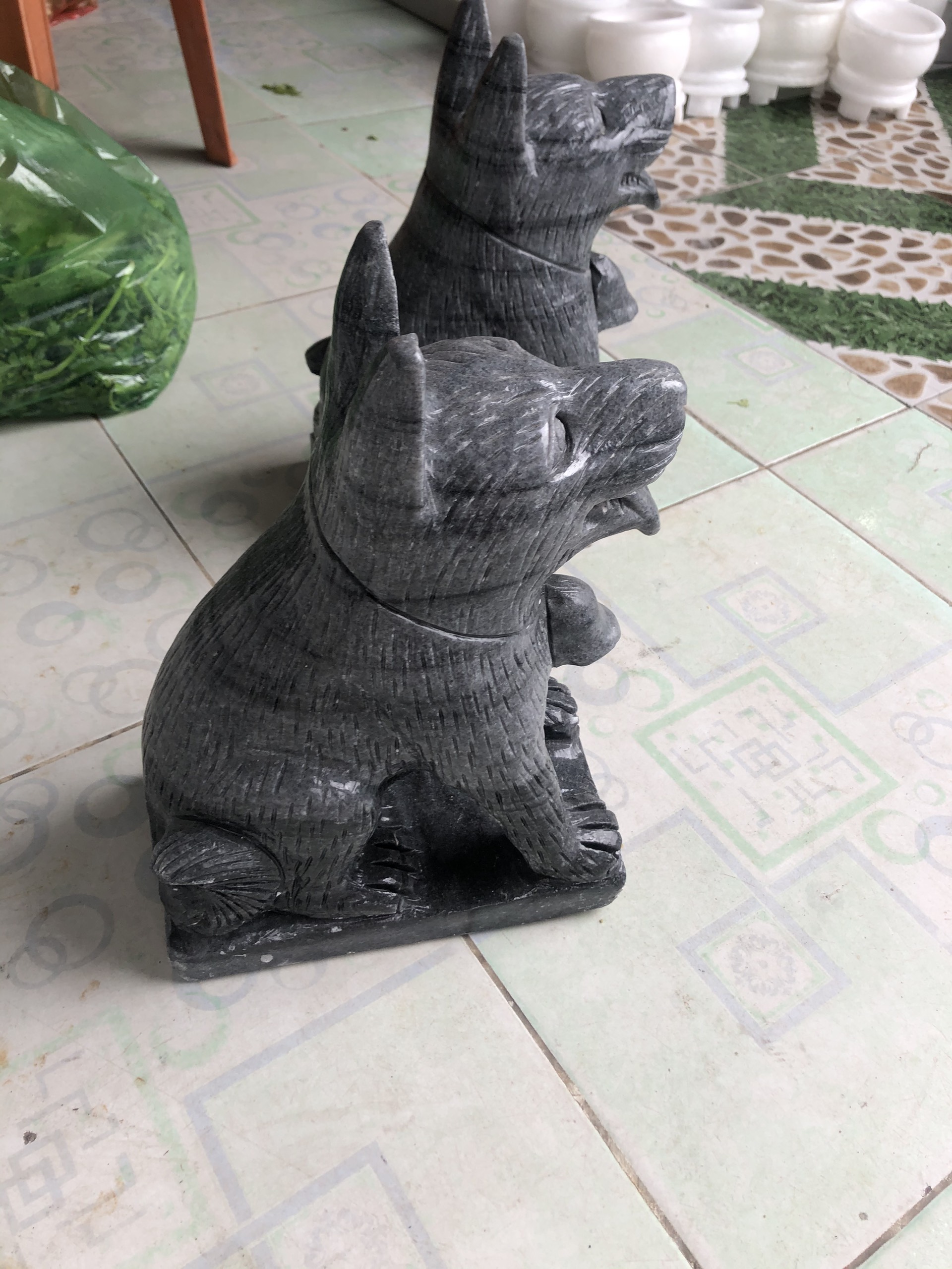 [FreeshipMAX] Chó đá non nước màu đen 30cm