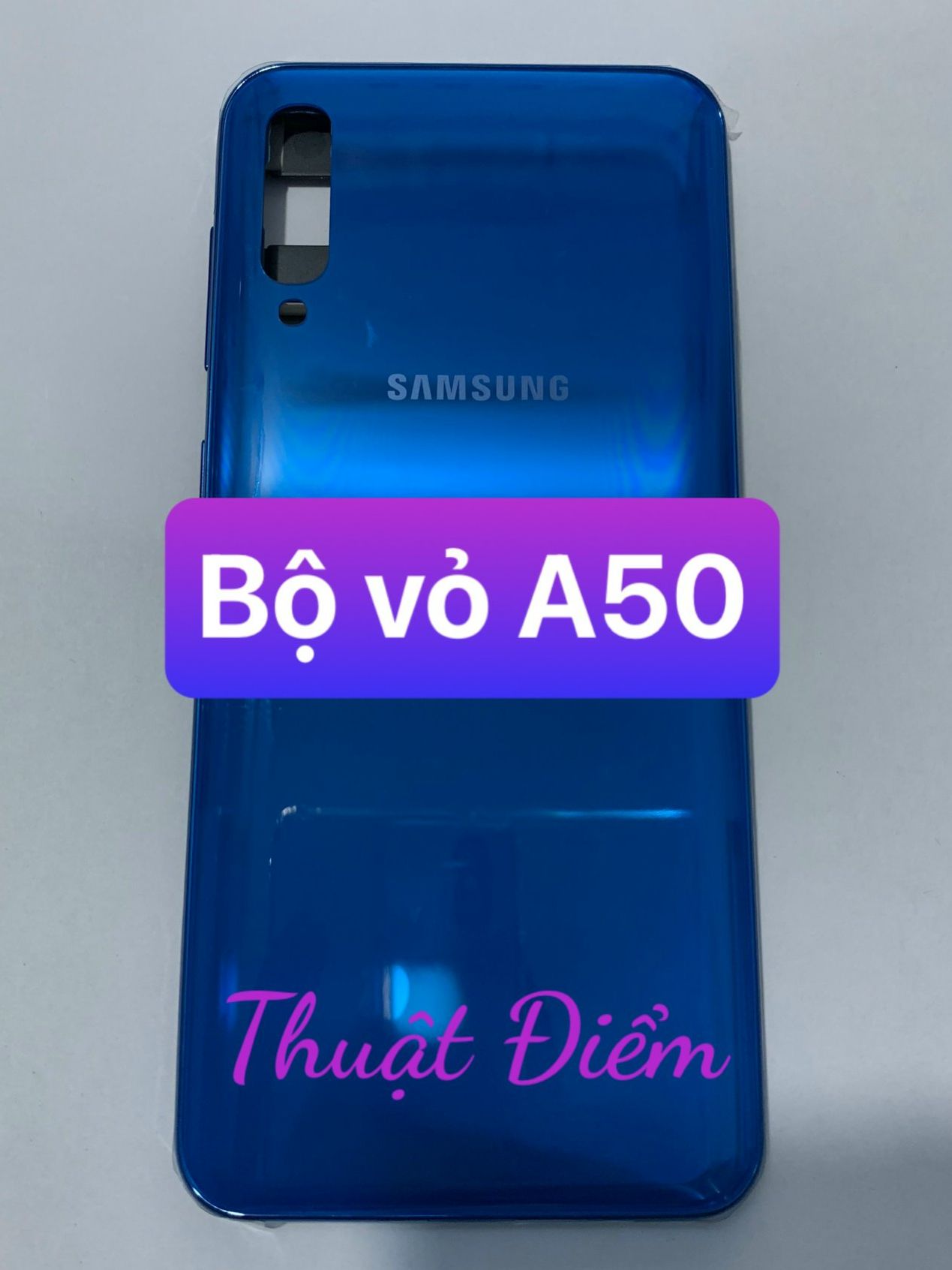 bộ xương vỏ samsung A50 kèm khay sim và kính camera