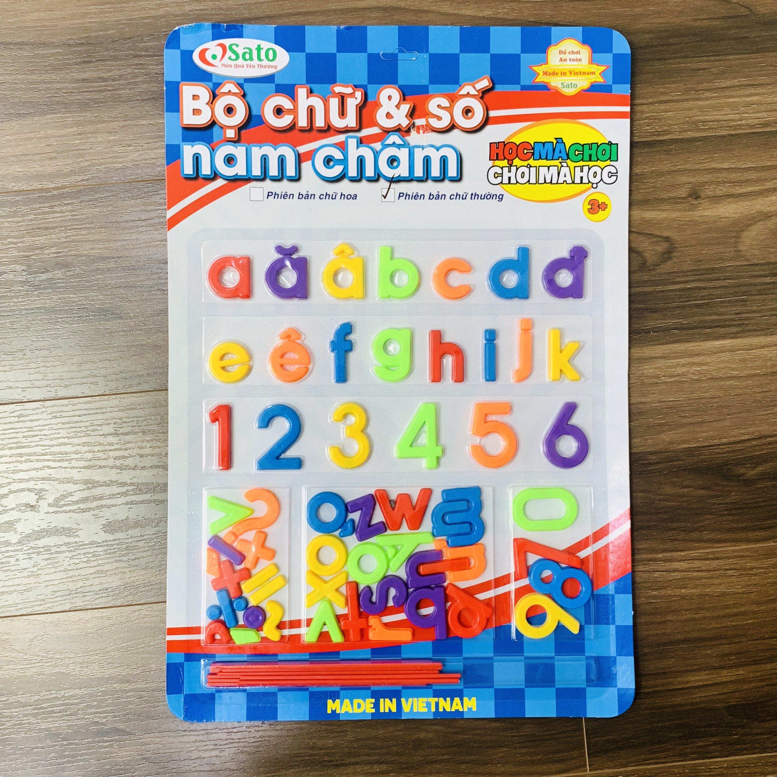 Bộ Chữ Cái Thường Kèm Số Nam Châm Giúp Bé Học Tập Và Nhận Biết Chữ Cái