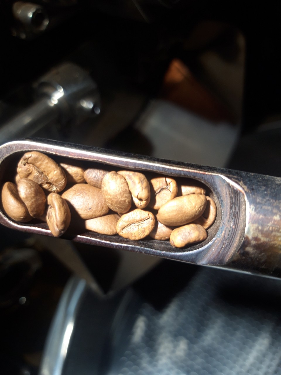 Cà Phê Robusta rang xay Nguyên Chất 500Gram - Gu Đậm Đà