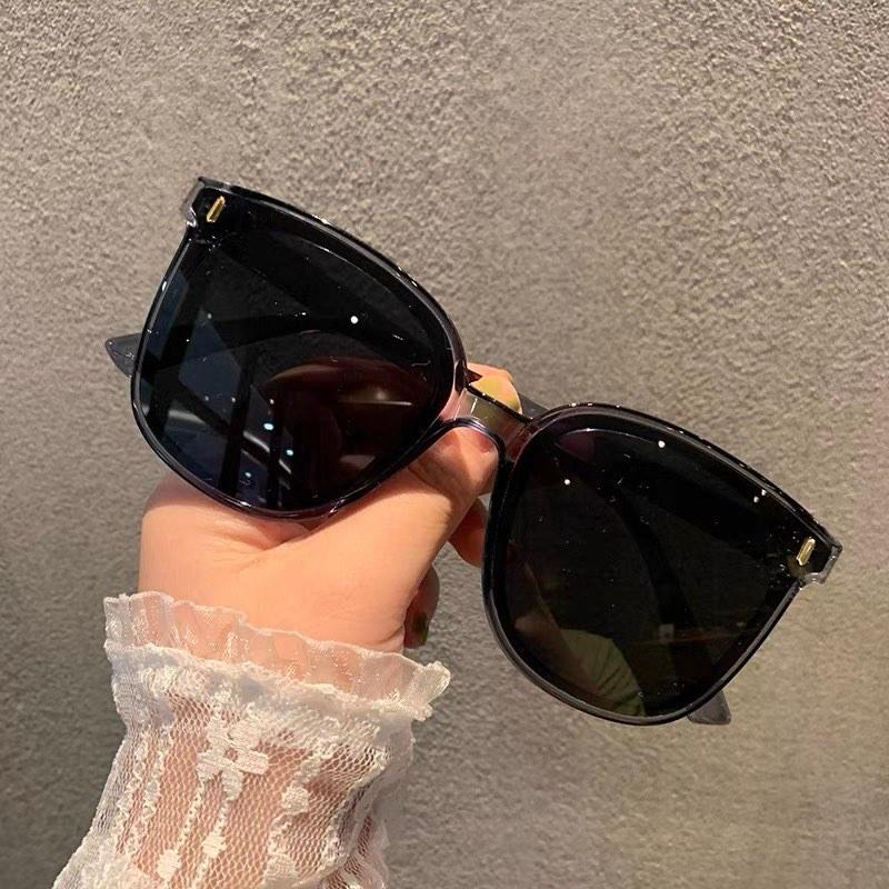 Kính râm thời trang Unisex dành cho mọi lứa tuổi Kr015