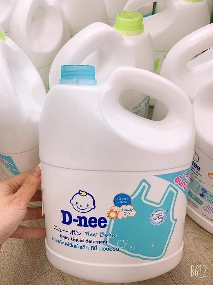 [HCM]NƯỚC GIẶT XẢ D NEE 3000ML THÁI LAN (MÀU XANH)