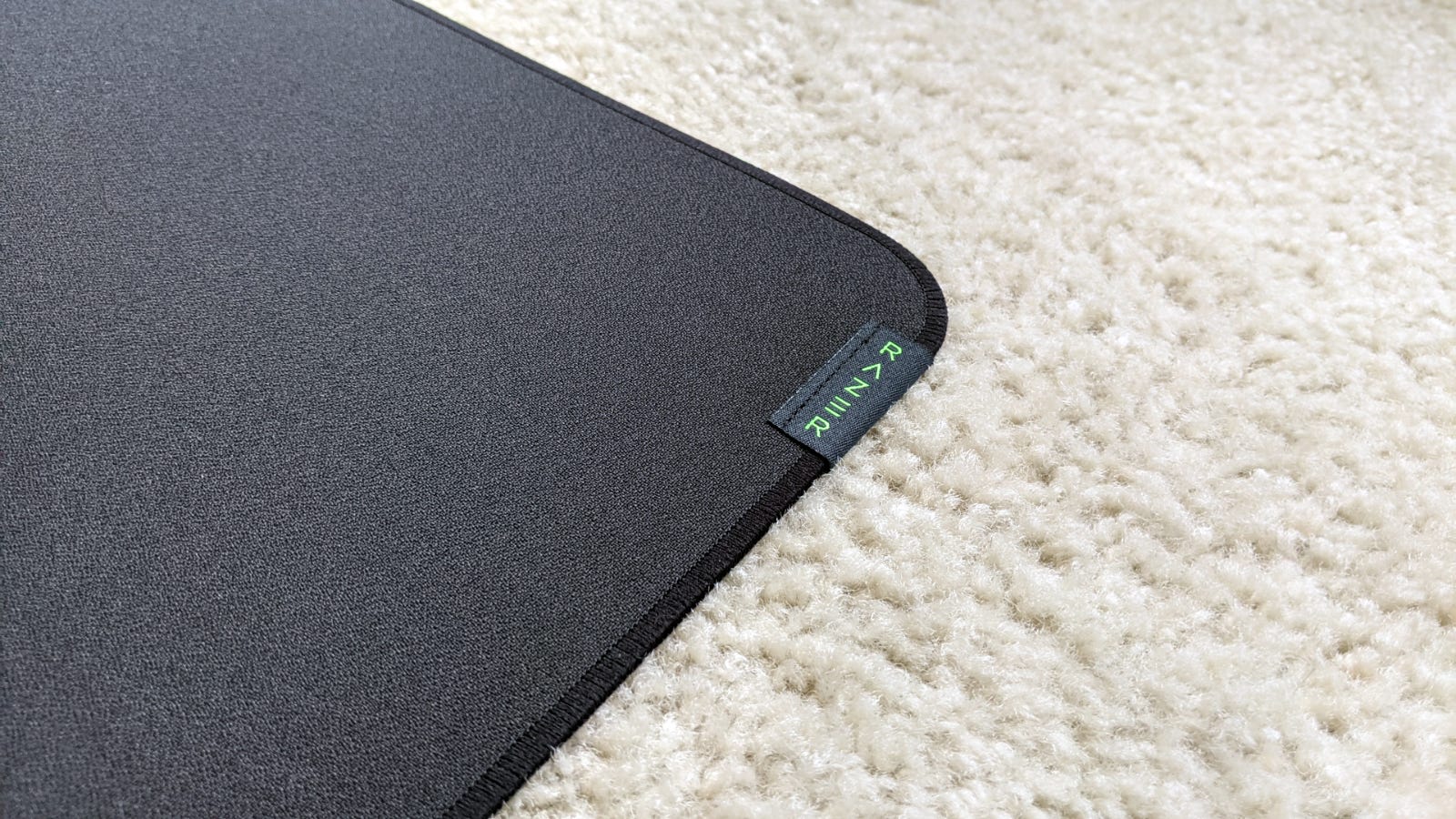 Tấm lót chuột Razer Strider-Hybrid Mat_Mới, hàng chính hãng