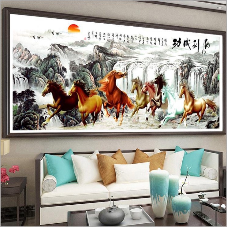 Tranh gắn đá đính kín toàn bộ Mã Đáo Thành Công 8018
