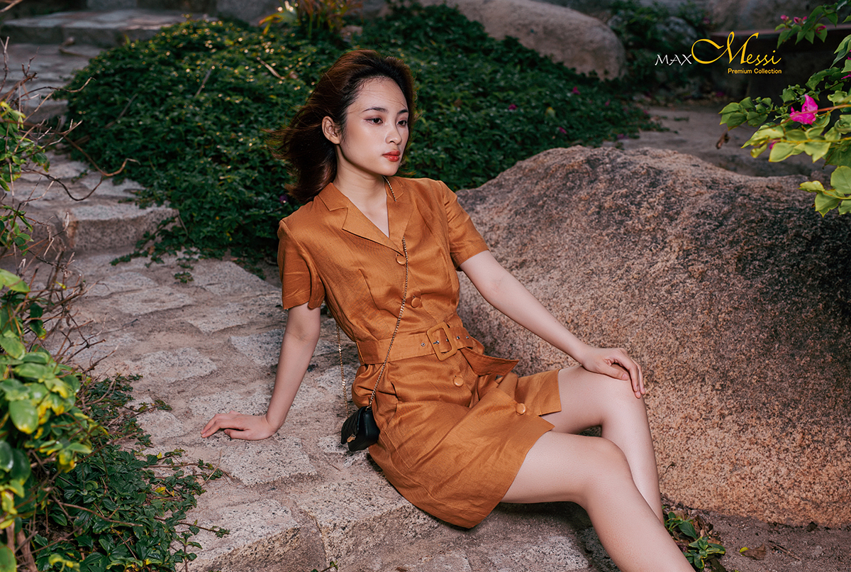 [HCM]Đầm linen cổ ve công sở nút bọc CINDY - MaxMessi