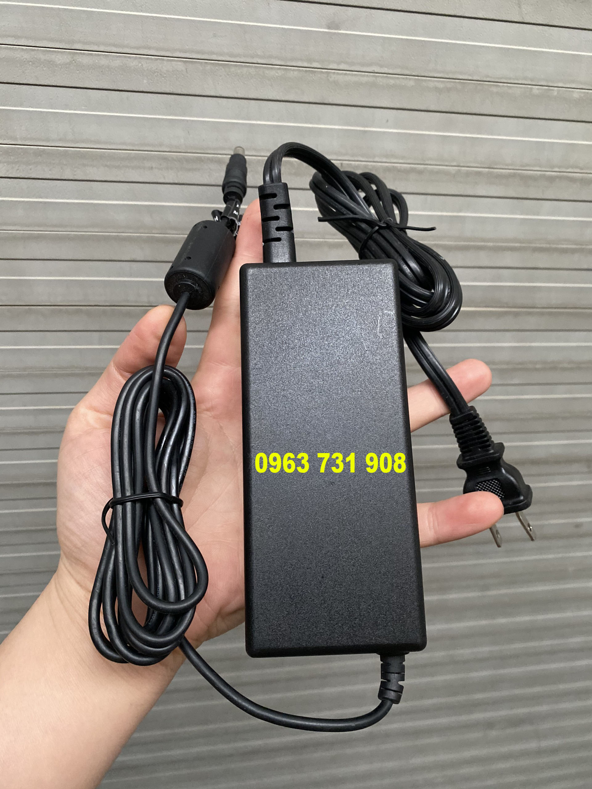 Dây nguồn đàn Yamaha 12V 5A