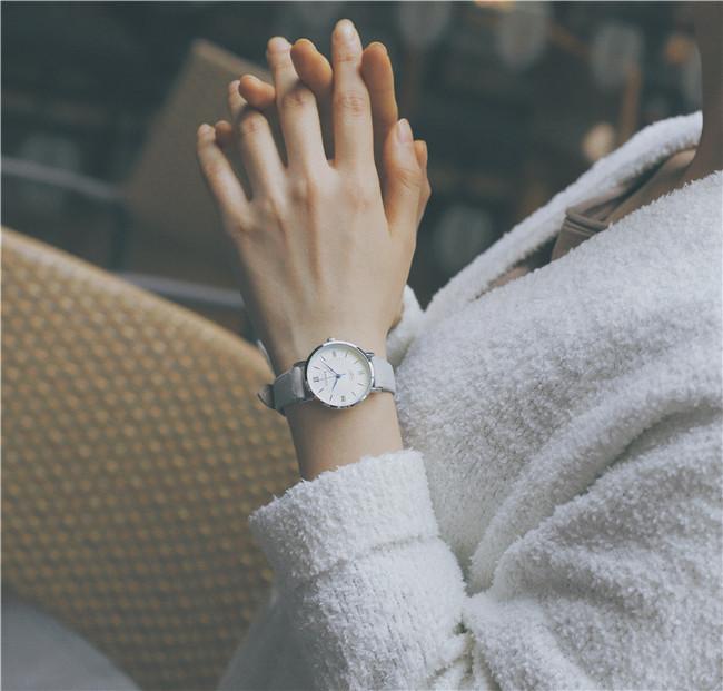 Đồng hồ nữ Ulzzang dây da mặt tròn cổ điển