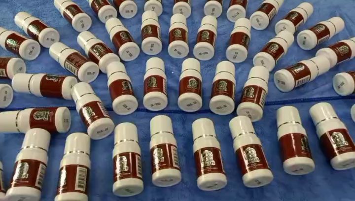 Lăn Khử Mùi Ngựa Thái Lan 60ml