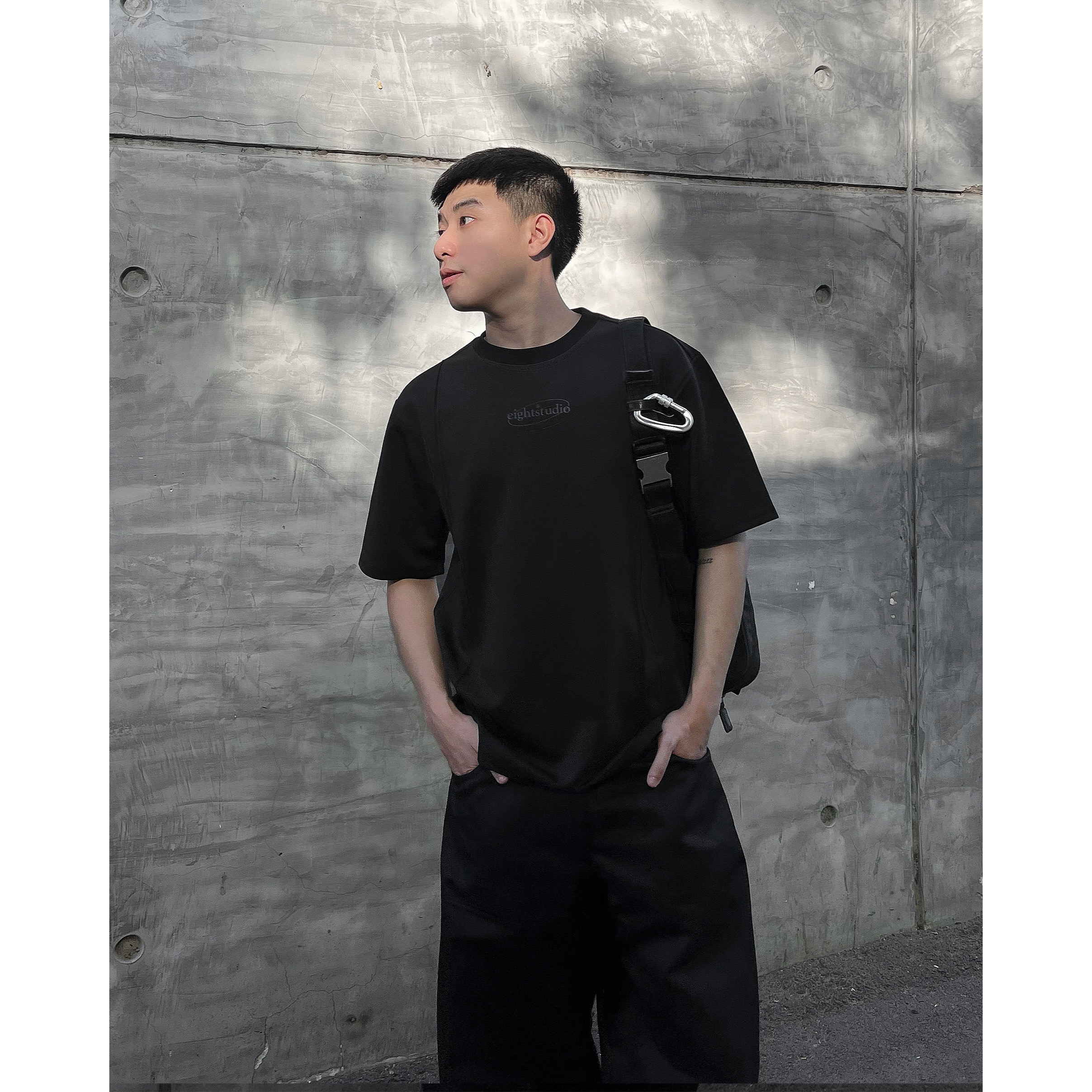 Basic Logo Tee - Áo Thun Unisex Tay Ngắn Màu Trắng/Đen Thun Poly Ít Nhăn Eight Studio