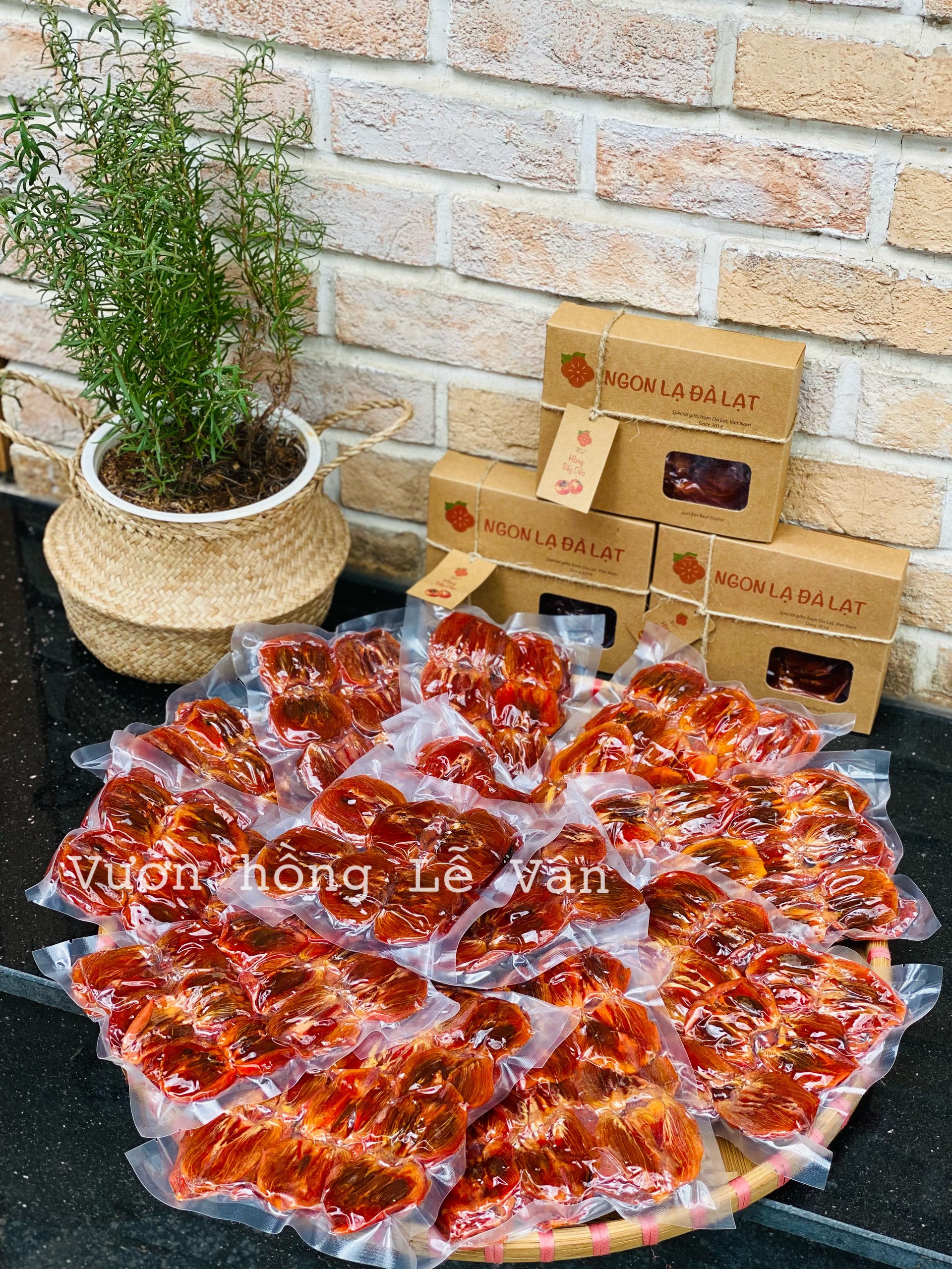 Hồng sấy dẻo chẻ, Đặc Sản Ngon Lạ Đà Lạt