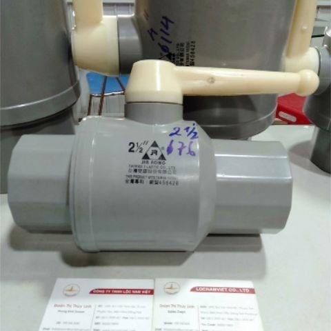 Van nhựa pvc size 76 mm
