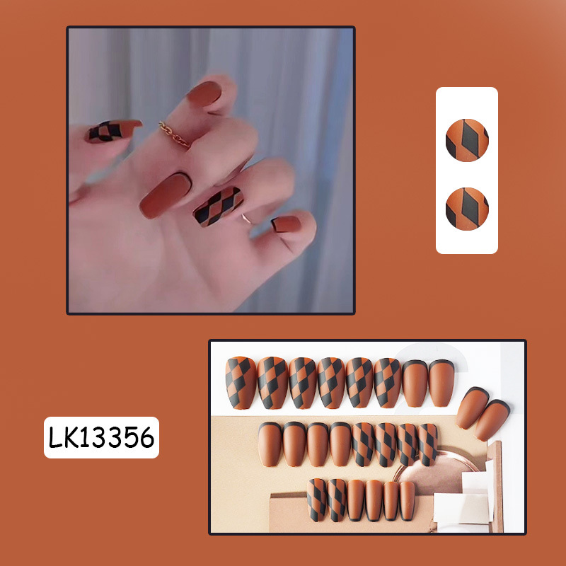 Bộ 24 móng tay giả  dễ tháo lắp phong cách doyin mới có tặng kèm keo nước MO07