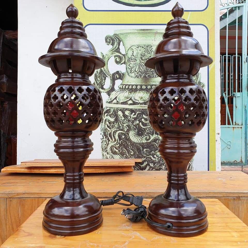 Cặp đèn thờ gỗ tràm bông vàng cao 48 cm