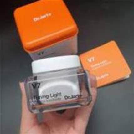 Kem dưỡng da V7 Toning Light 50ml
