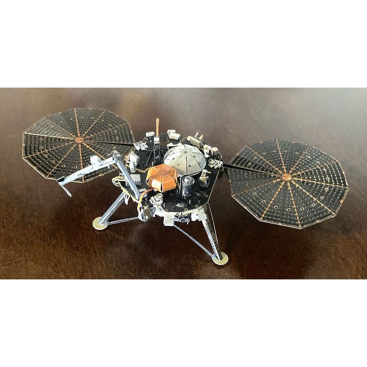 Mô Hình 3D Kim Loại Phi Thuyền Insight Mars Lander (chưa ráp)