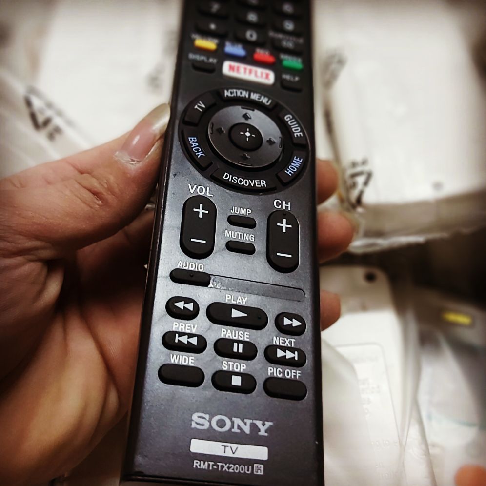 Điều khiển tivi sony tx200u zin