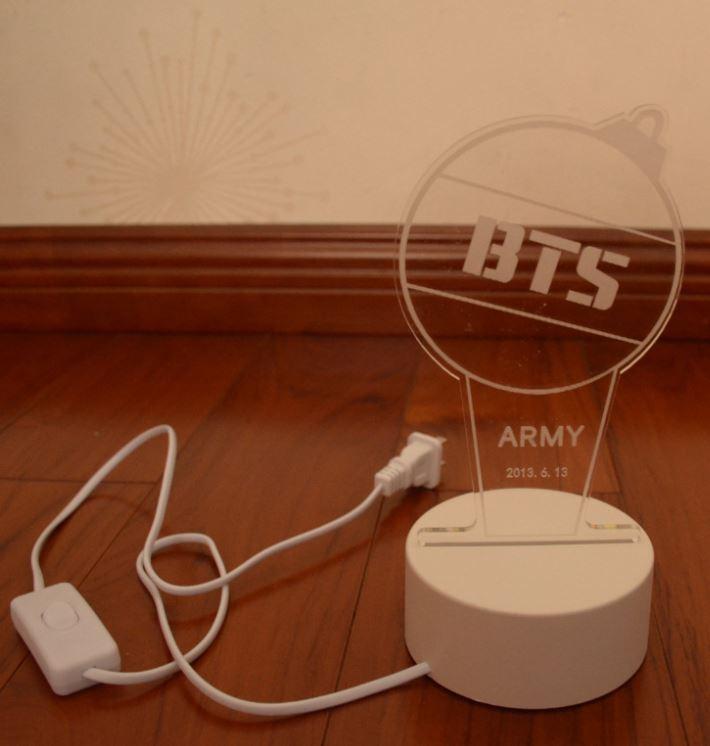 Đèn ngủ đèn bàn BTS Bomb