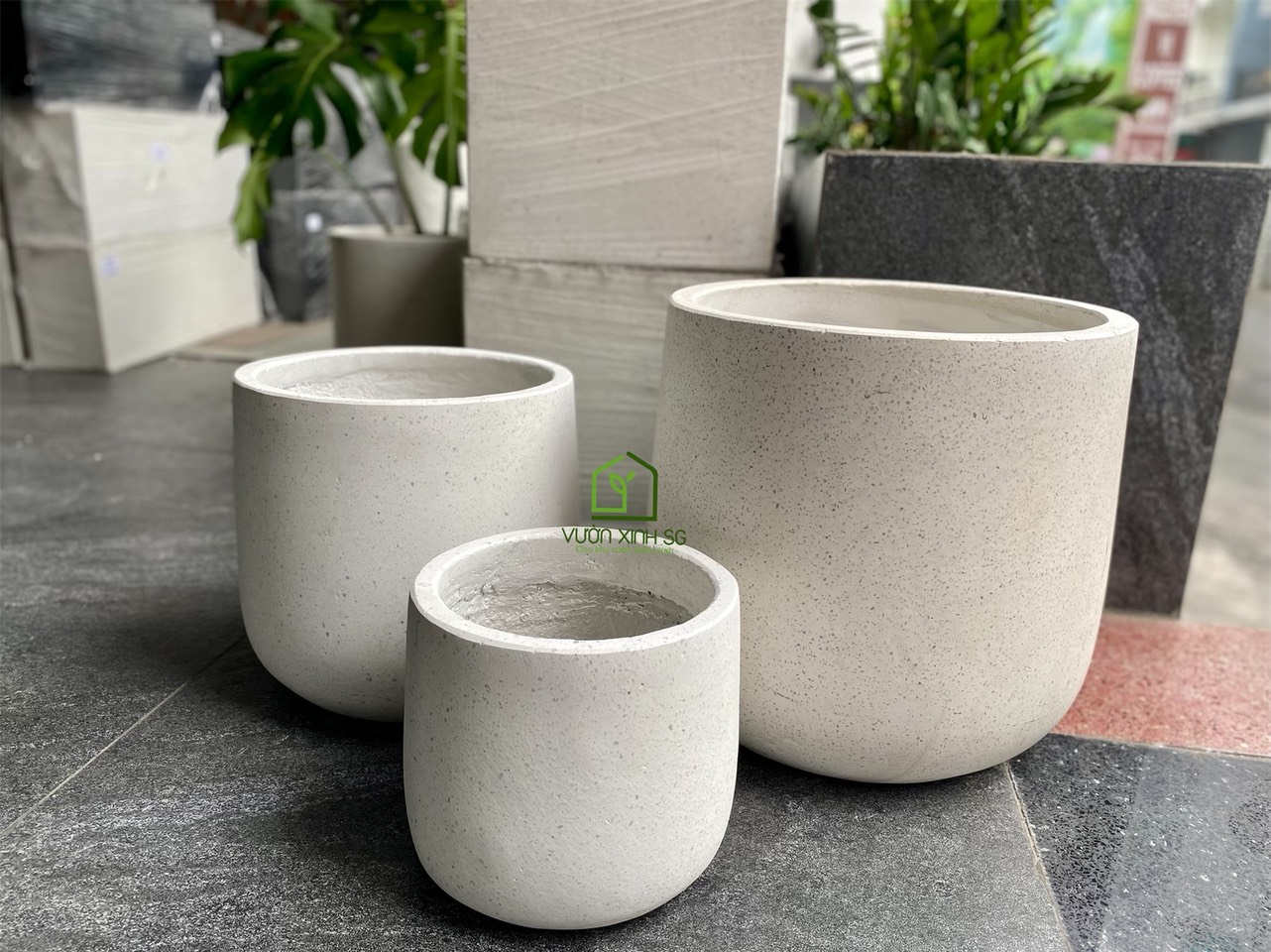 [HCM]Chậu đá mài tròn bầu 24*22