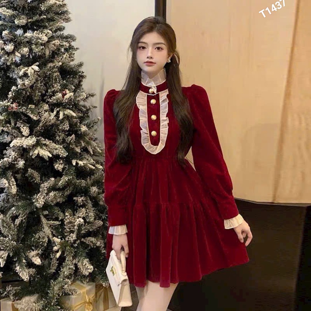 Đầm xòe tùng tay dài phối bèo voan cài nút tay màu y hình nhung cứng T1437