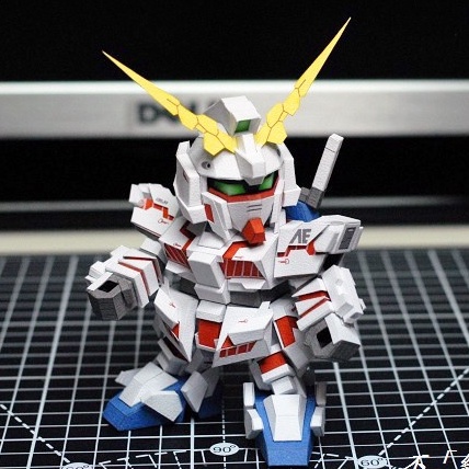 Mô hình giấy SD Gundam RX-0 Unicorn