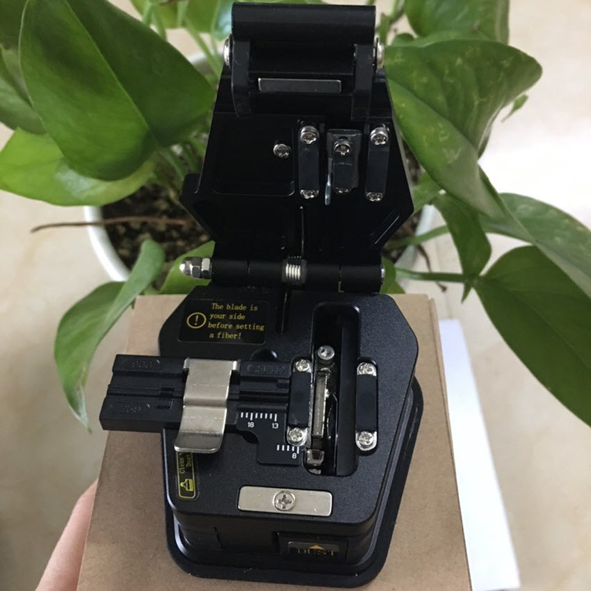 Dao cắt chính xác sợi quang SKL-6C chất lượng cao