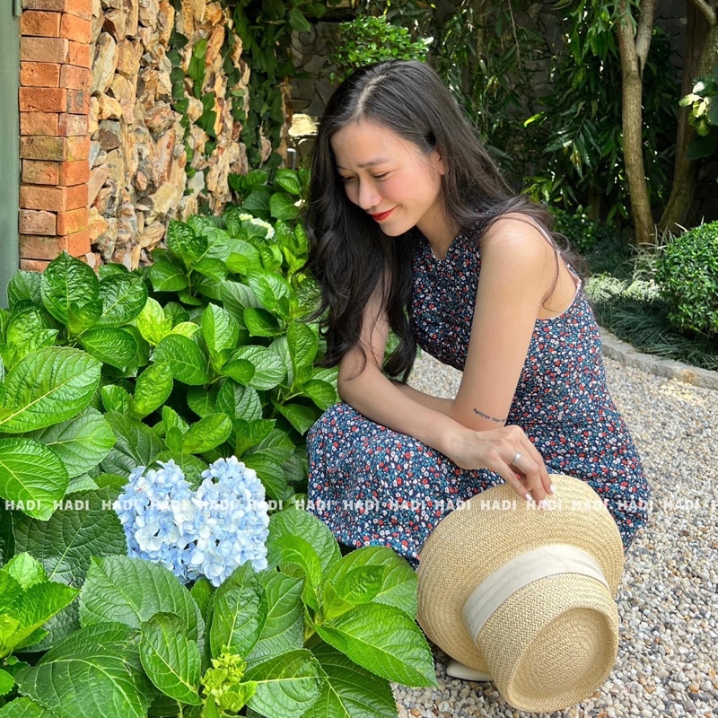 Đầm hoa sát nách nhún ngực dáng middi - Yên