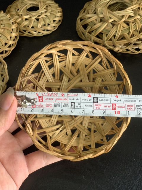 mẹc tre ghế rỗ nhắc nồi tre trang trí