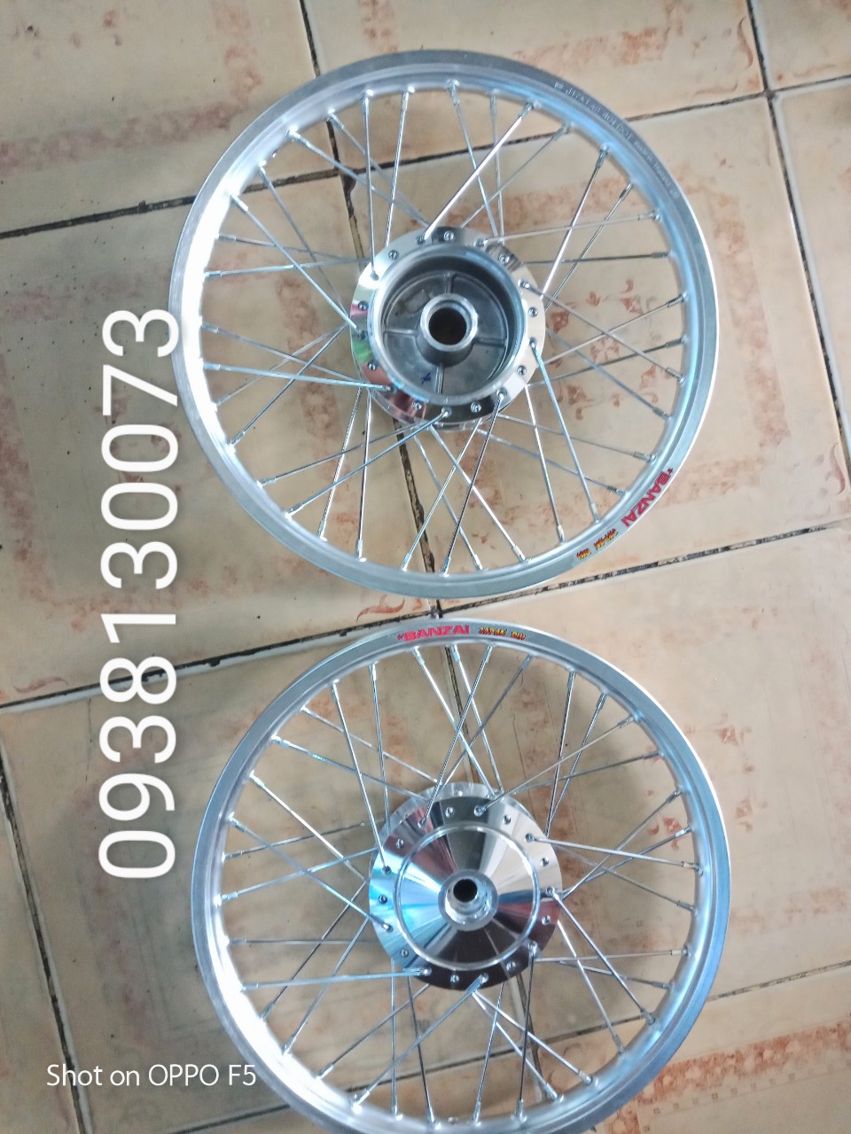 liên hệ qua số đt in trên sản phẩm