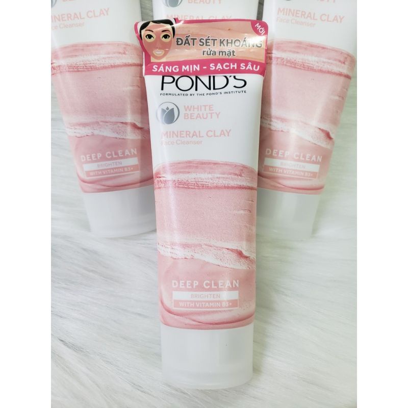 Sữa rửa mặt đất sét khoáng sạch sâu Ponds 90g