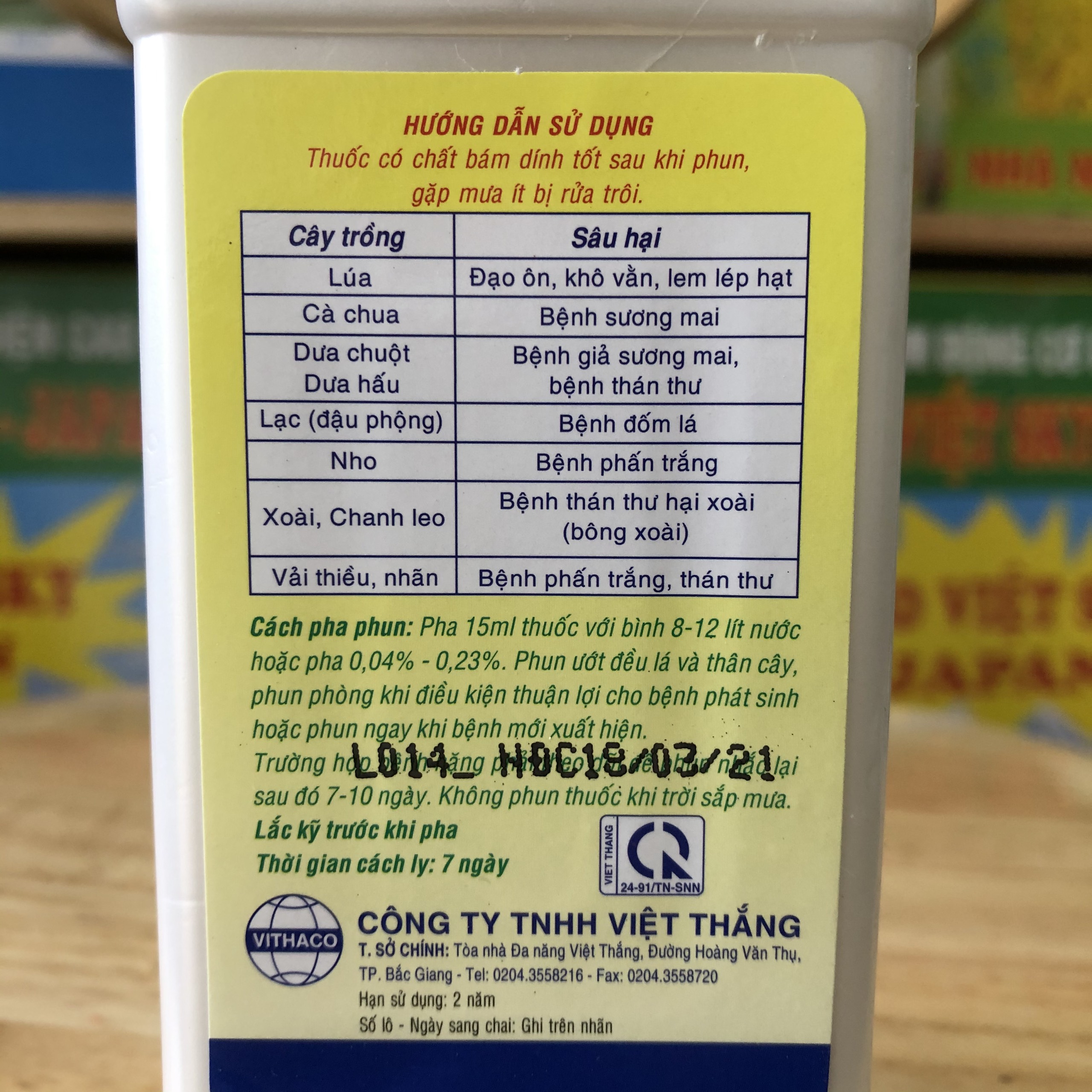 Daconil 500sc (chai 240ml ) trừ nấm bệnh cây trồng (Đạo ôn, khô vằn, sương mai, thán thư, phấn trắng, đốm lá)