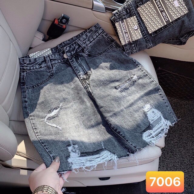 ��QUẦN JEANS NGỐ NỮ RÁCH
