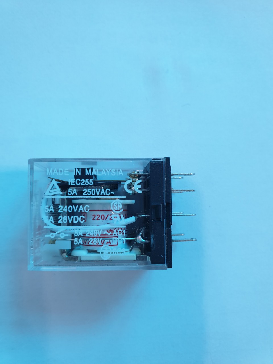 Rơ le trung gian omron 8 chân và 14 chân kèm đế