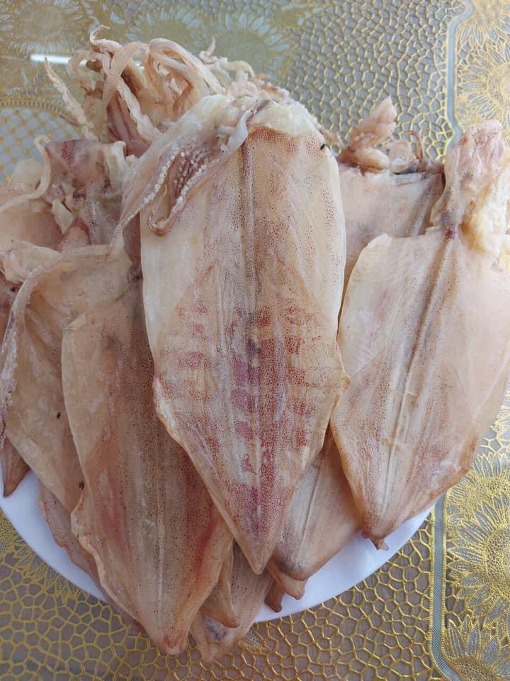 Mực khô size 20 con 1kg túi 500gram