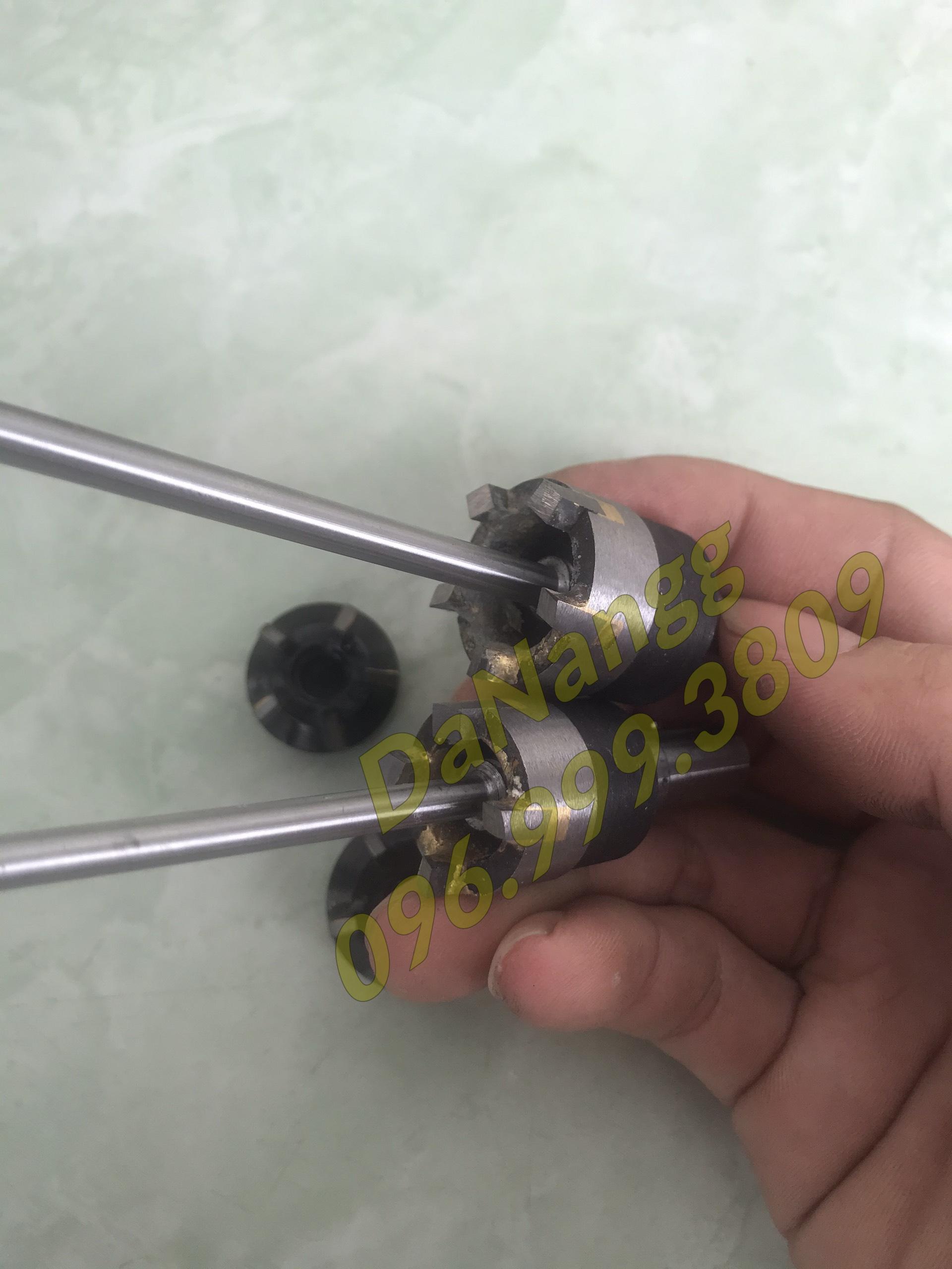 Bộ dụng cụ lã miệng supap sửa miệng đầu bò
