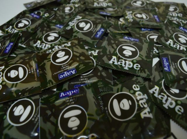 Combo 15 chiếc khăn ướt Supreme, bape, master mind