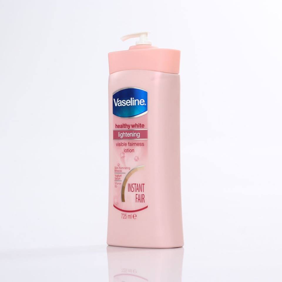 Sữa dưỡng thể trắng da toàn thân Vaseline 725ml(Hồng)