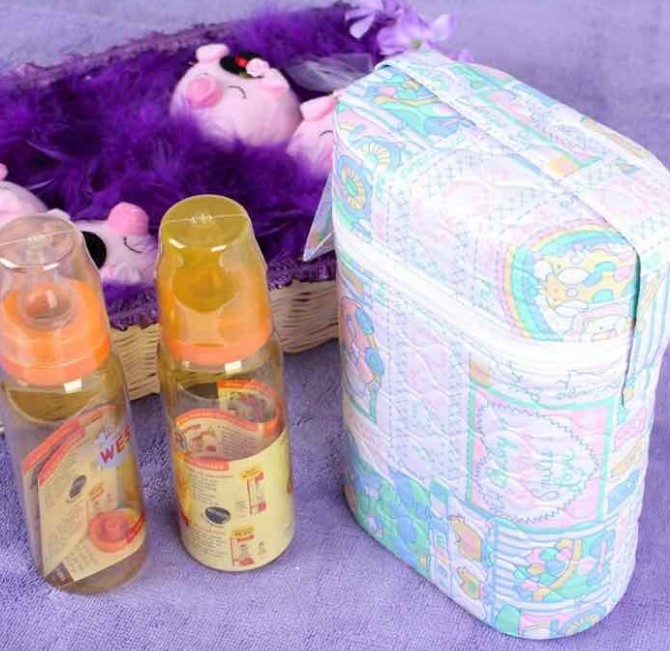 Bình ủ sữa đôi cho bé (màu và họa tiết ngẫu nhiên, chát để chọn màu)